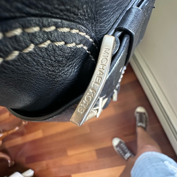 MK Michael Kors Yacht Club bag w buckles - Picture 9 of 17